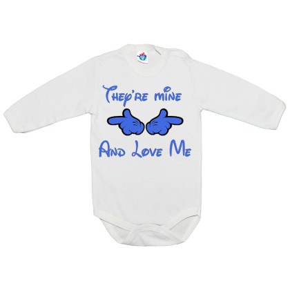 Бебешко боди с надпис They're mine And Love Me